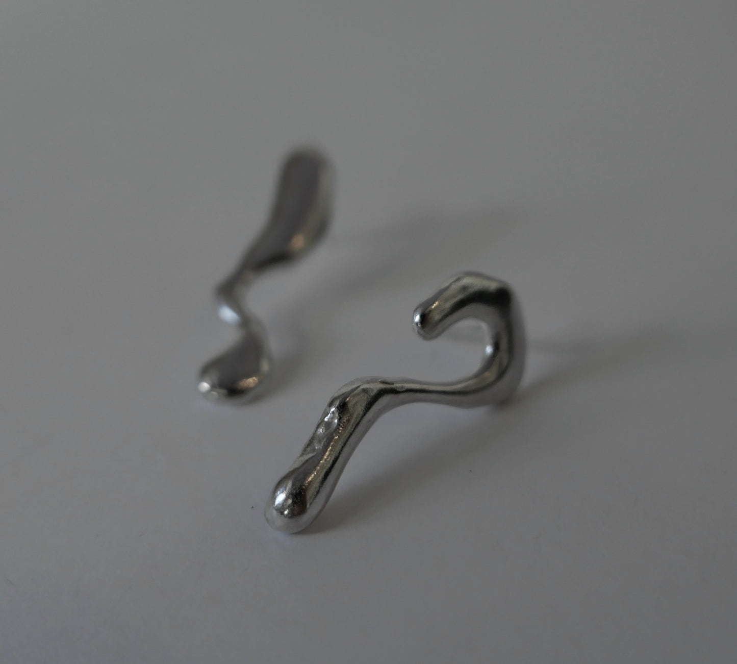 DO YOU DREAM OF ME&nbsp;EARRINGS

Organic asymmetric drop stud statement earrings
Available in Recycled&nbsp;NHS X-Ray Silver or 18ct Gold Plate
Handcrafted in London