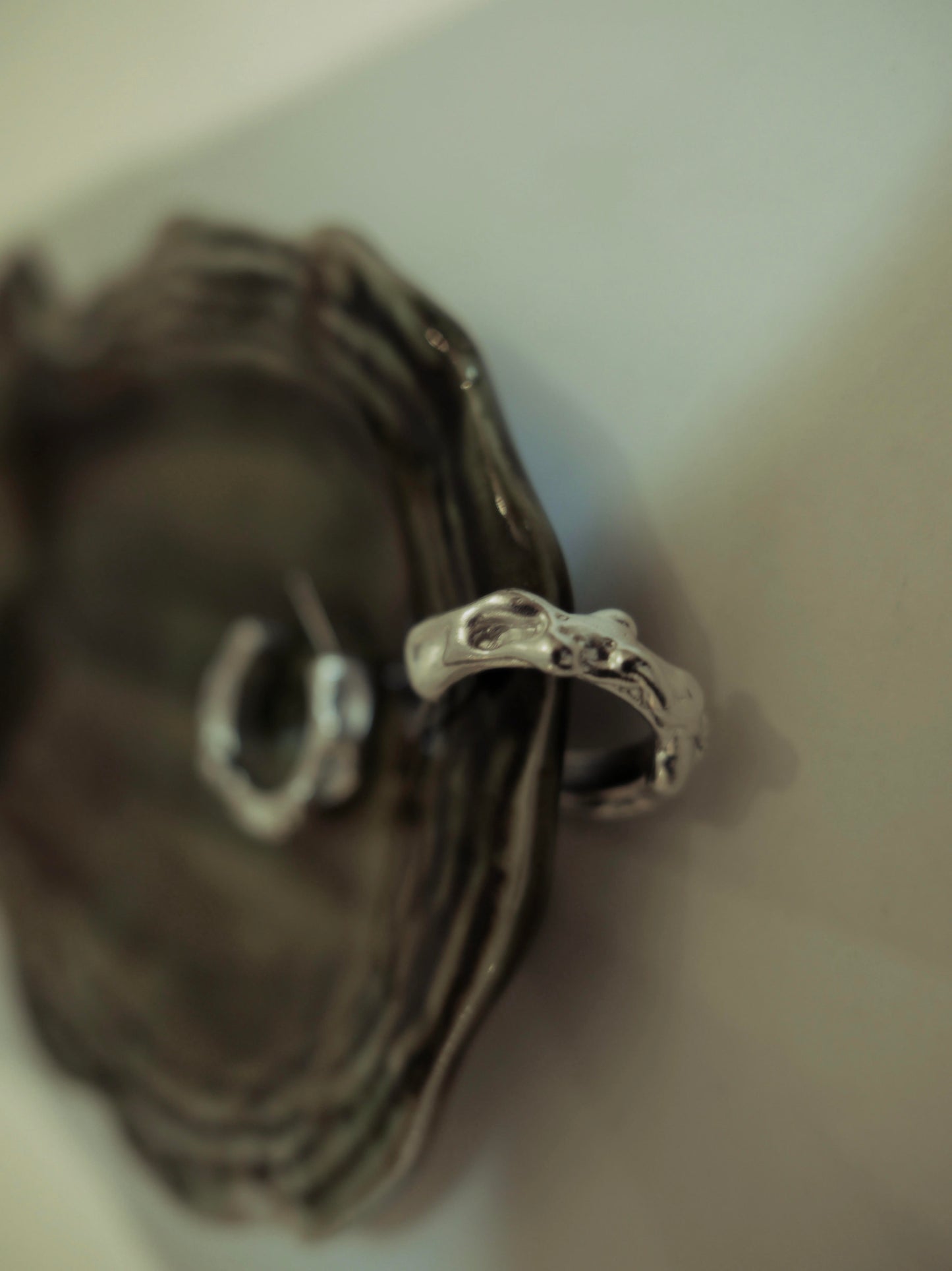 MELTDOWN HOOPS (NHS XRAY SILVER)